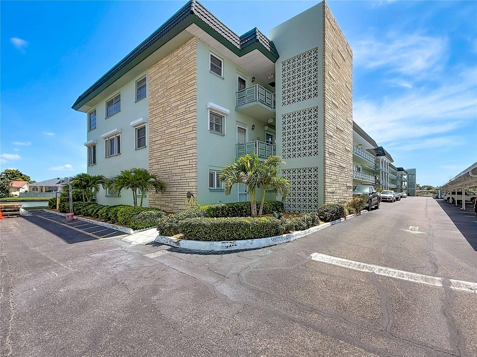 5935 30TH AVENUE S, #104, Gulfport, FL 33707 5935 30TH AVENUE S, #104, Gulfport, FL 33707