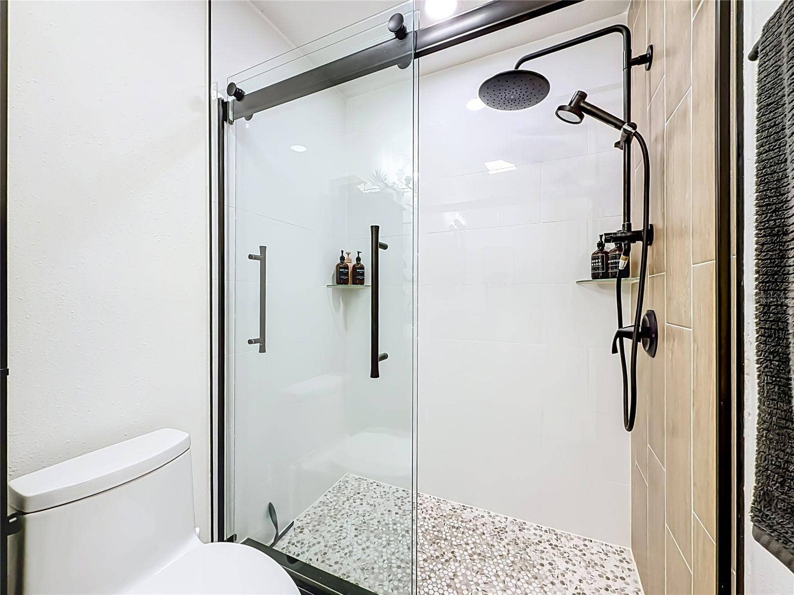 5935 30TH AVENUE S, #104, Gulfport, FL 33707 Beautiful walk-in shower