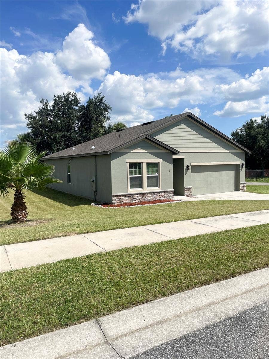 15725 PINE SISKIN LOOP, Mascotte, FL 34753