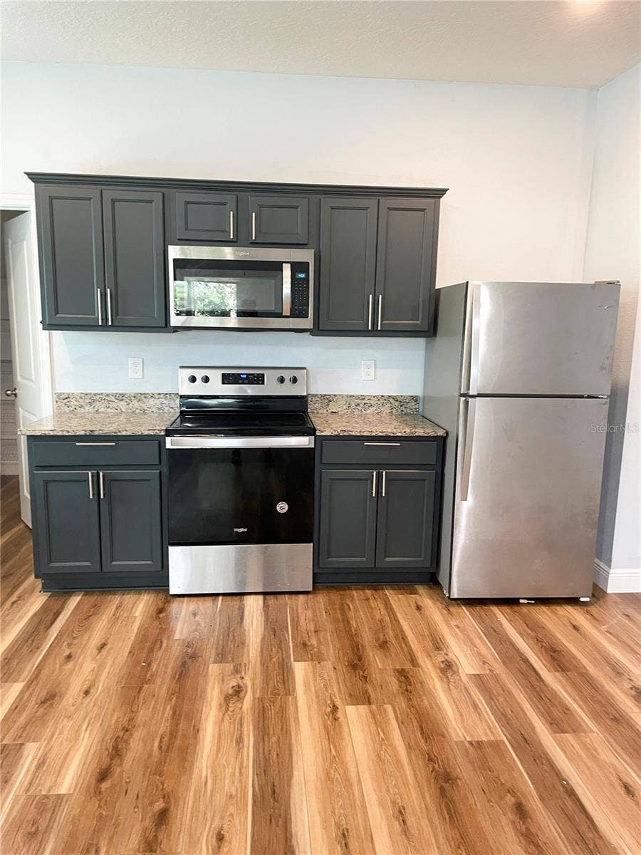 15725 PINE SISKIN LOOP, Mascotte, FL 34753