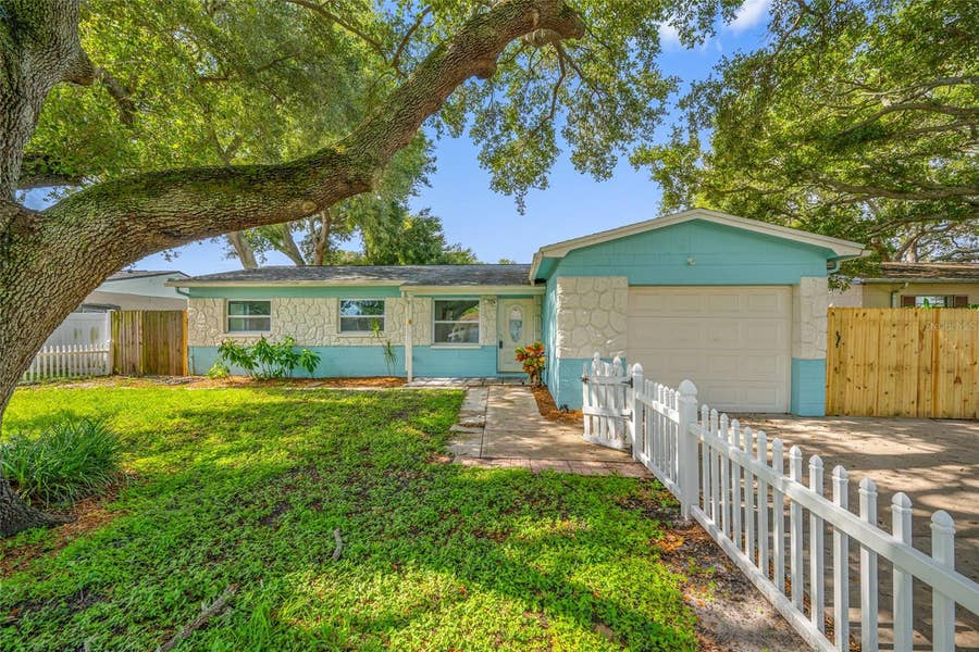 Property photo for 3664 15TH AVENUE SE, Largo, FL