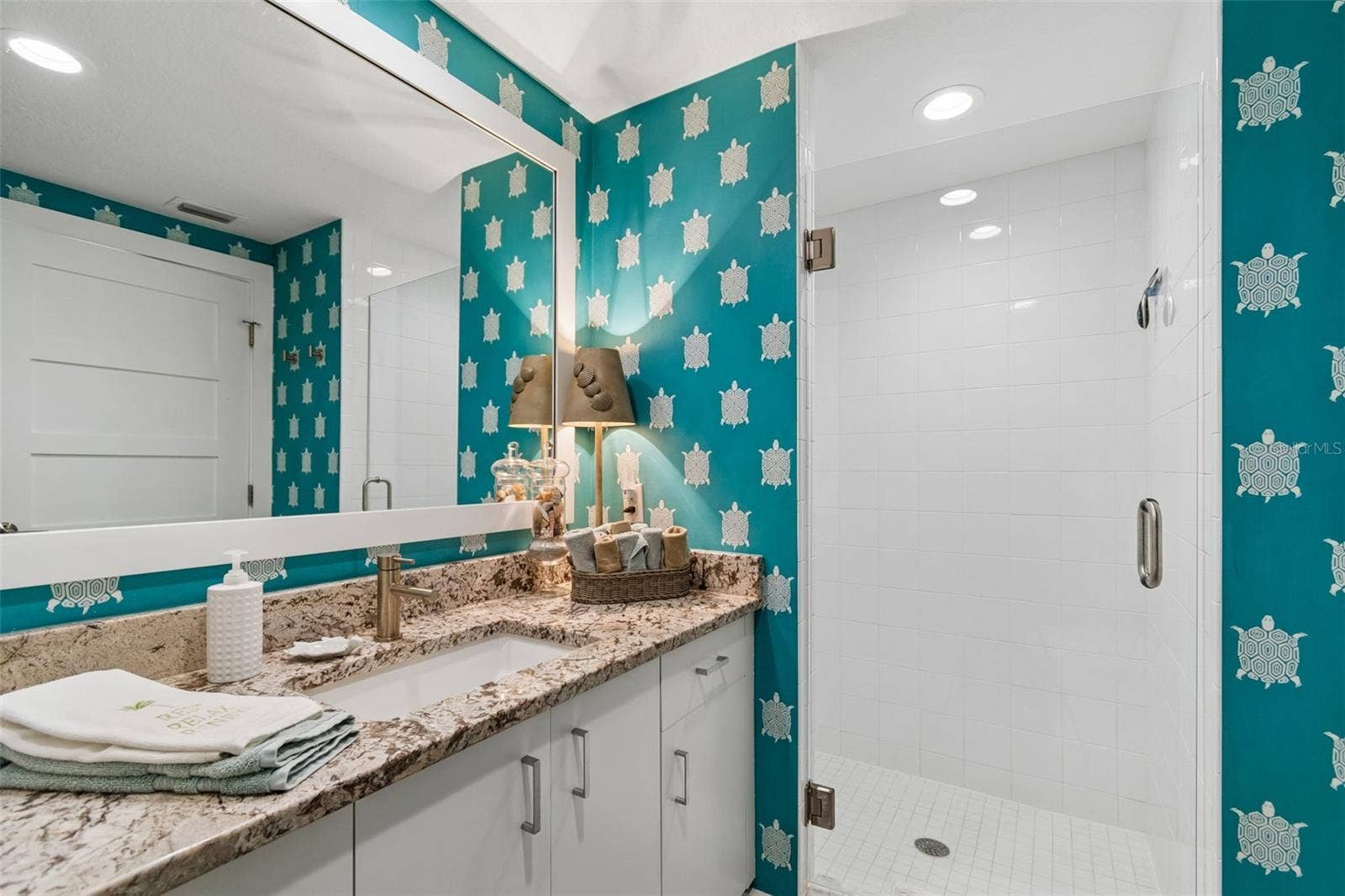 1170 GULF BOULEVARD, #403, Clearwater Beach, FL 33767 1170 GULF BOULEVARD, #403, Clearwater Beach, FL 33767