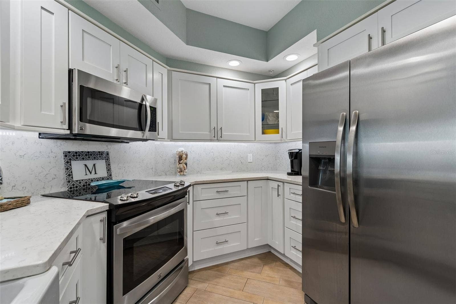 1170 GULF BOULEVARD, #403, Clearwater Beach, FL 33767 1170 GULF BOULEVARD, #403, Clearwater Beach, FL 33767