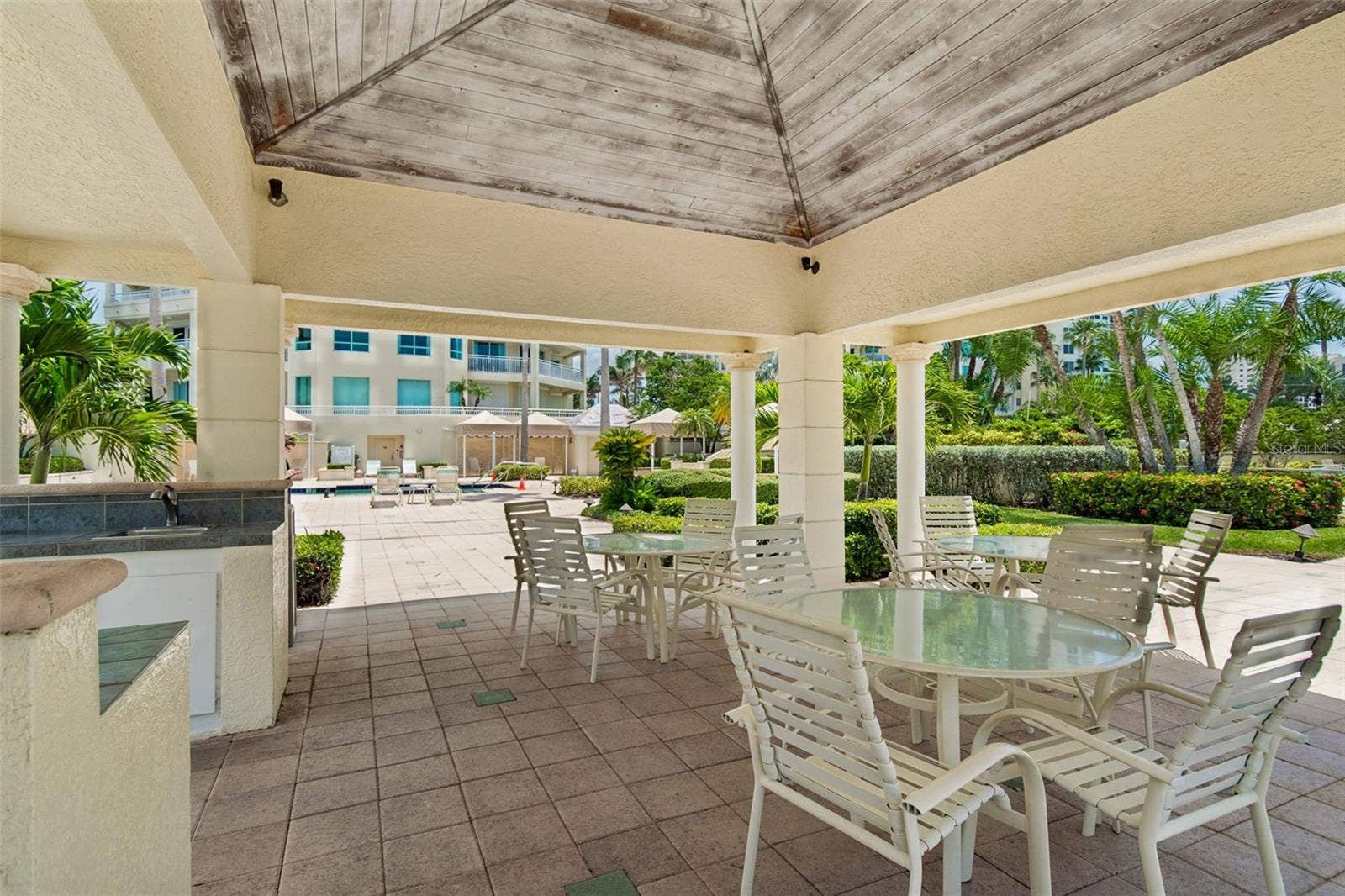 1170 GULF BOULEVARD, #403, Clearwater Beach, FL 33767 1170 GULF BOULEVARD, #403, Clearwater Beach, FL 33767