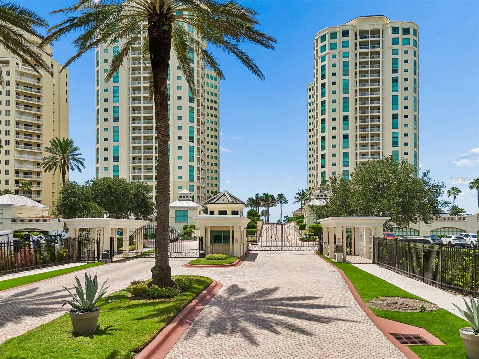1170 GULF BOULEVARD, #403, Clearwater Beach, FL 33767 1170 GULF BOULEVARD, #403, Clearwater Beach, FL 33767