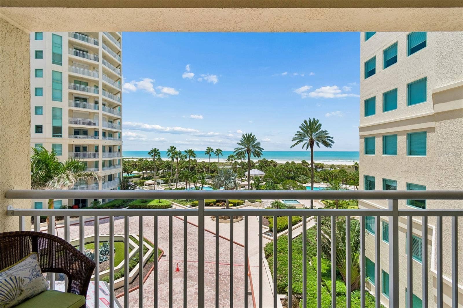 1170 GULF BOULEVARD, #403, Clearwater Beach, FL 33767 1170 GULF BOULEVARD, #403, Clearwater Beach, FL 33767