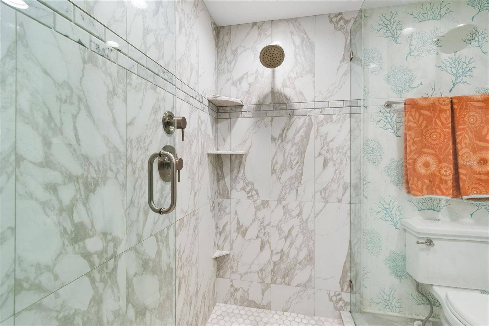 1170 GULF BOULEVARD, #403, Clearwater Beach, FL 33767 1170 GULF BOULEVARD, #403, Clearwater Beach, FL 33767