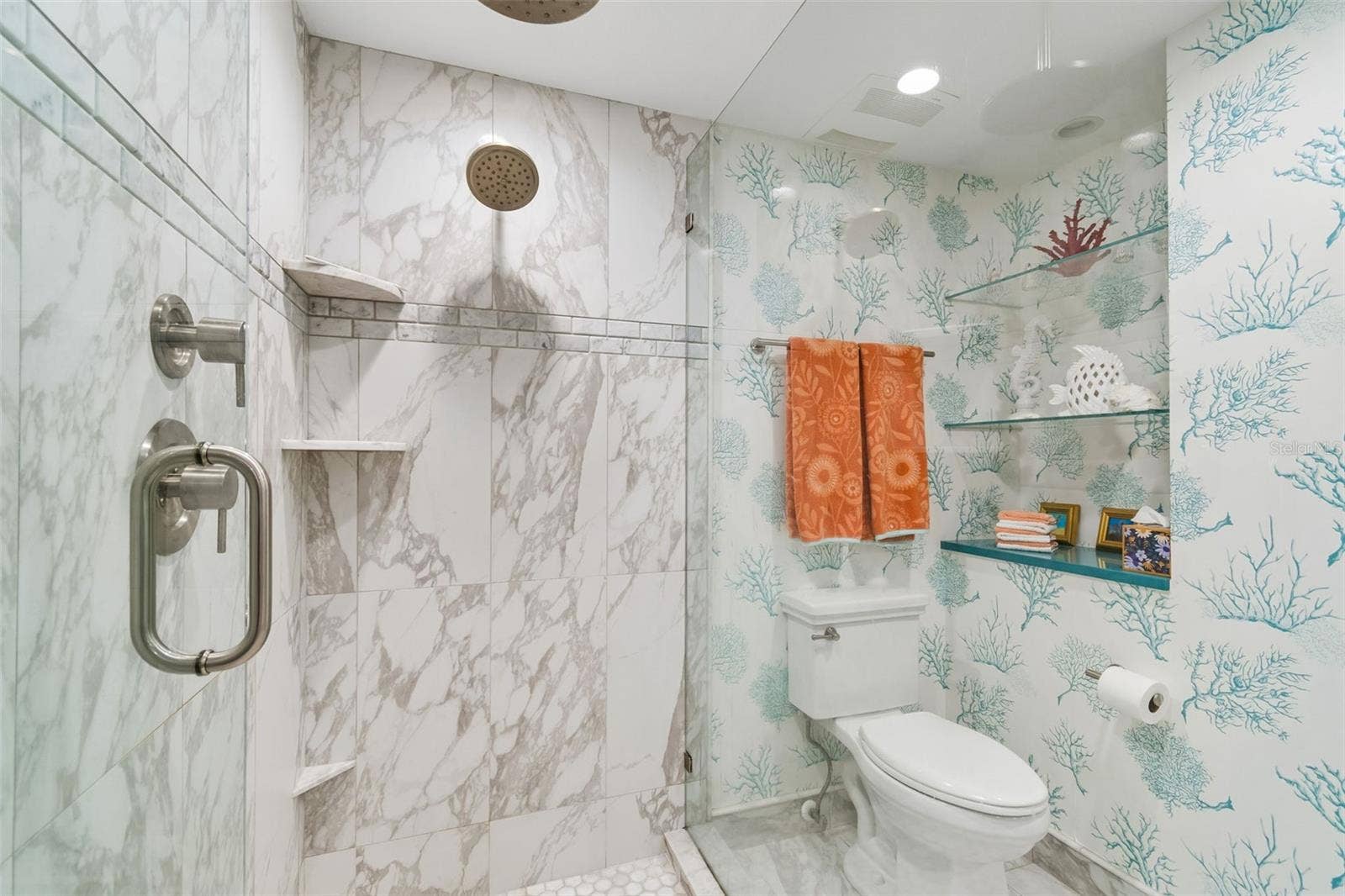 1170 GULF BOULEVARD, #403, Clearwater Beach, FL 33767 1170 GULF BOULEVARD, #403, Clearwater Beach, FL 33767