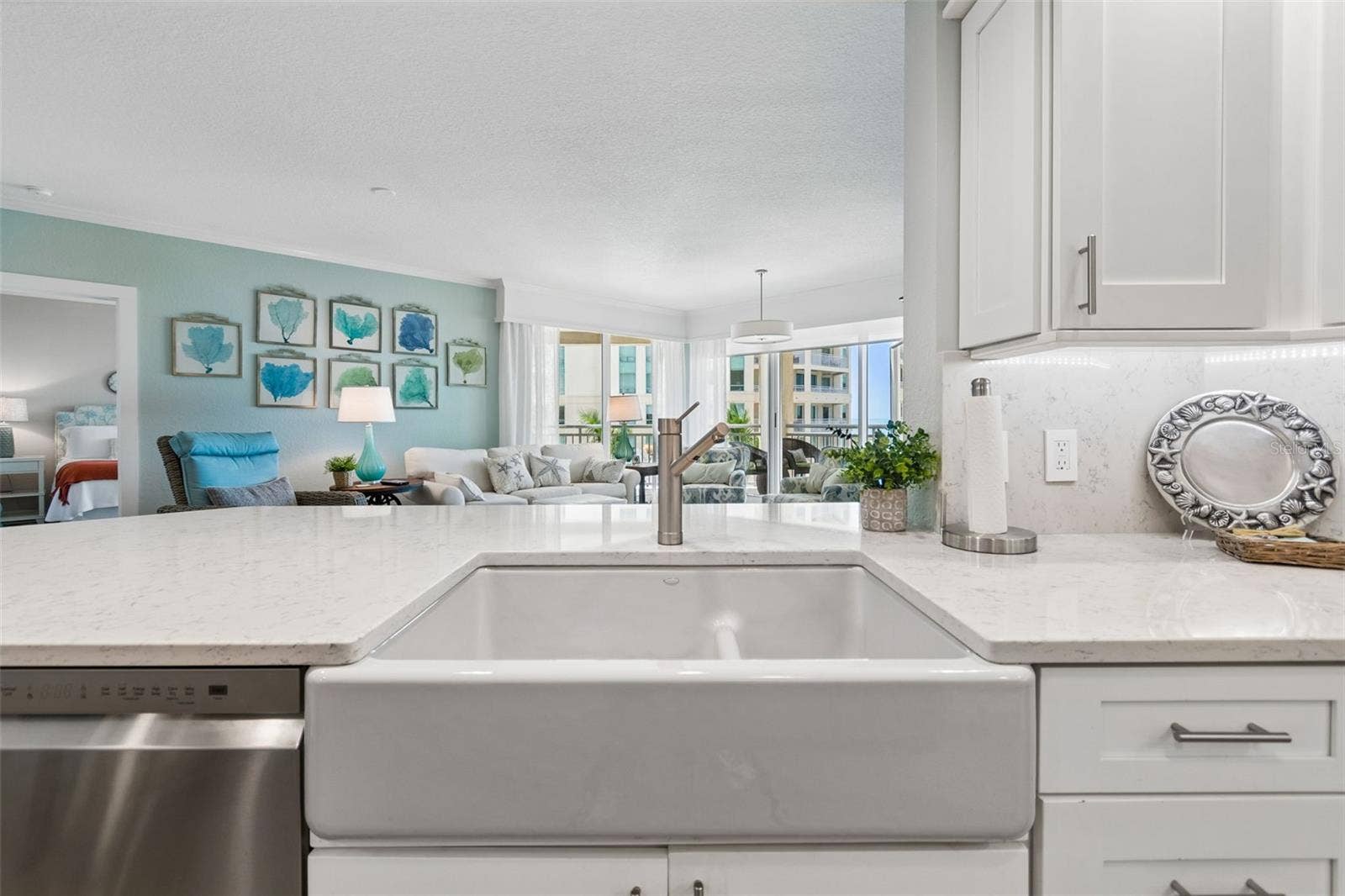 1170 GULF BOULEVARD, #403, Clearwater Beach, FL 33767 1170 GULF BOULEVARD, #403, Clearwater Beach, FL 33767