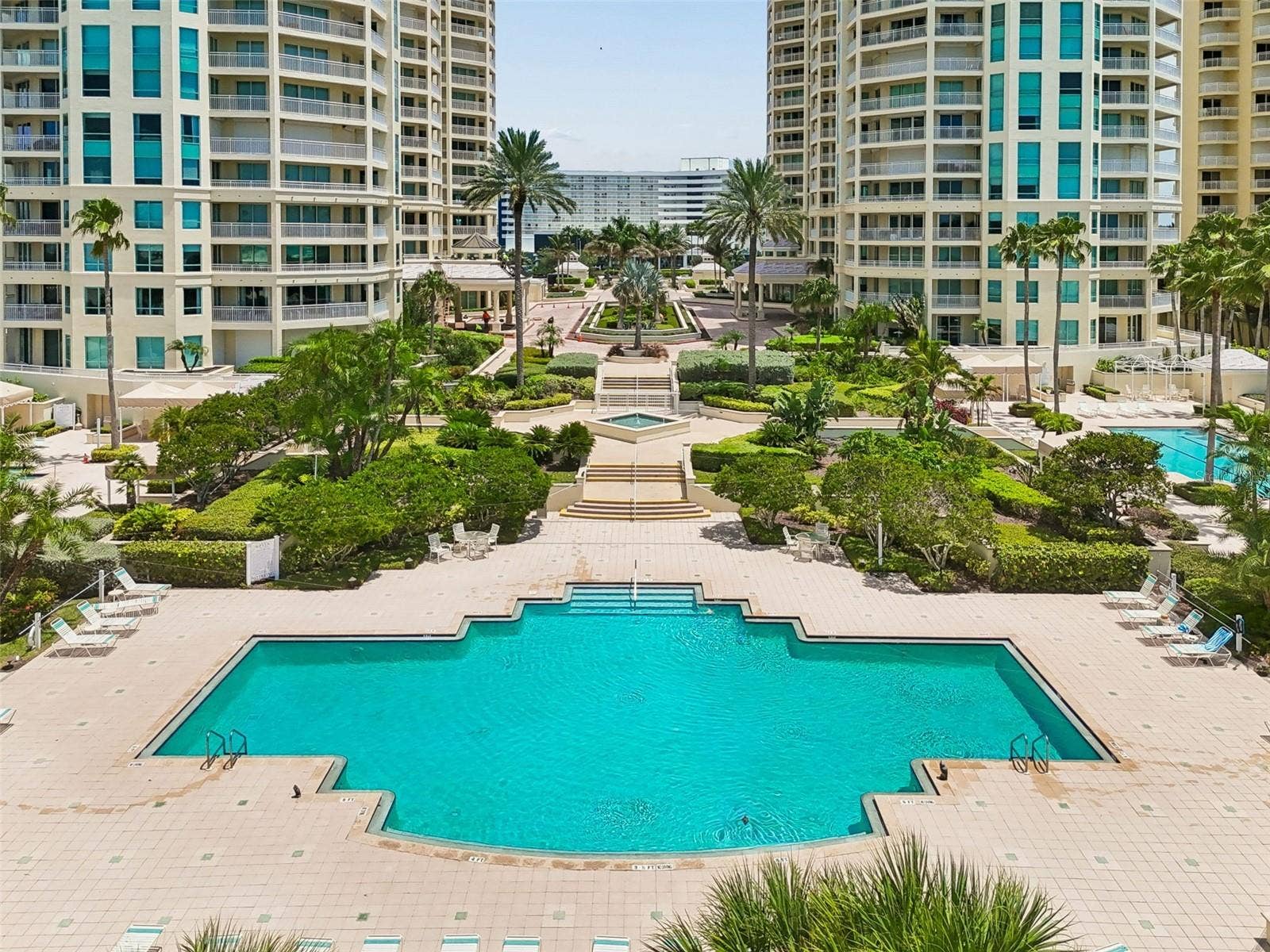 1170 GULF BOULEVARD, #403, Clearwater Beach, FL 33767 1170 GULF BOULEVARD, #403, Clearwater Beach, FL 33767