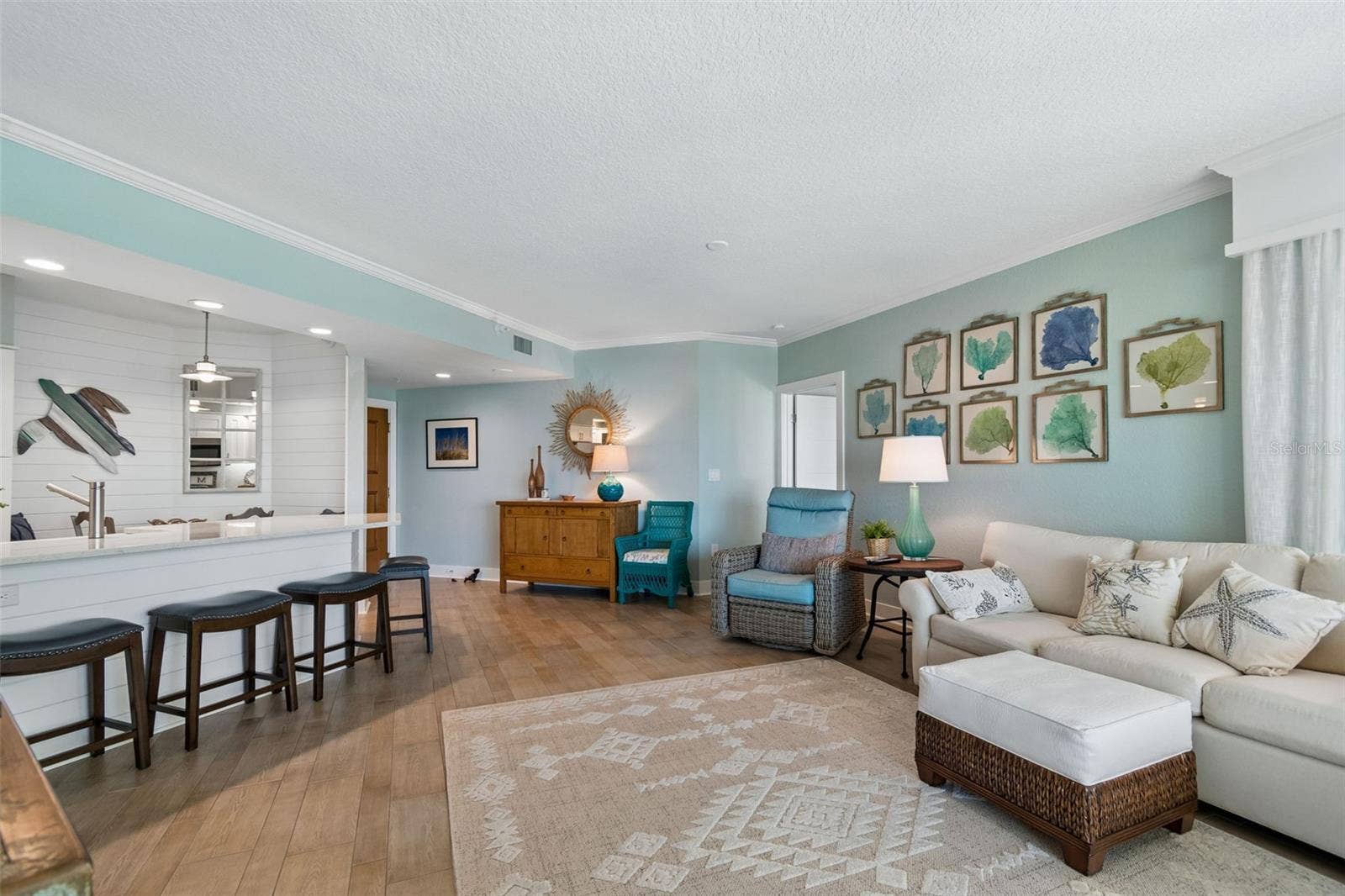 1170 GULF BOULEVARD, #403, Clearwater Beach, FL 33767 1170 GULF BOULEVARD, #403, Clearwater Beach, FL 33767