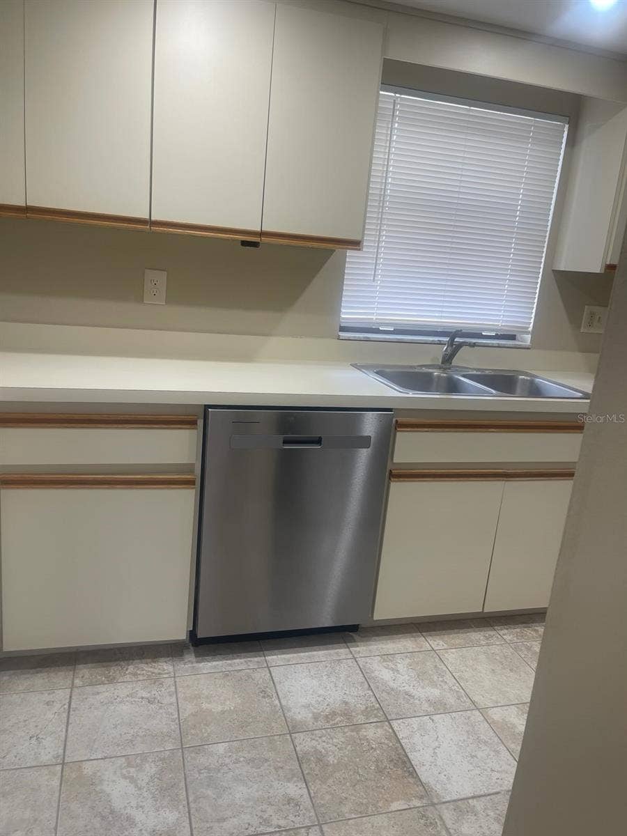 Brand New Dishwasher in Kitchen