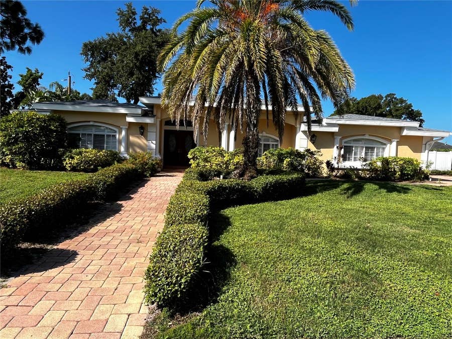 Property photo for 601 PALM AVENUE, Belleair, FL