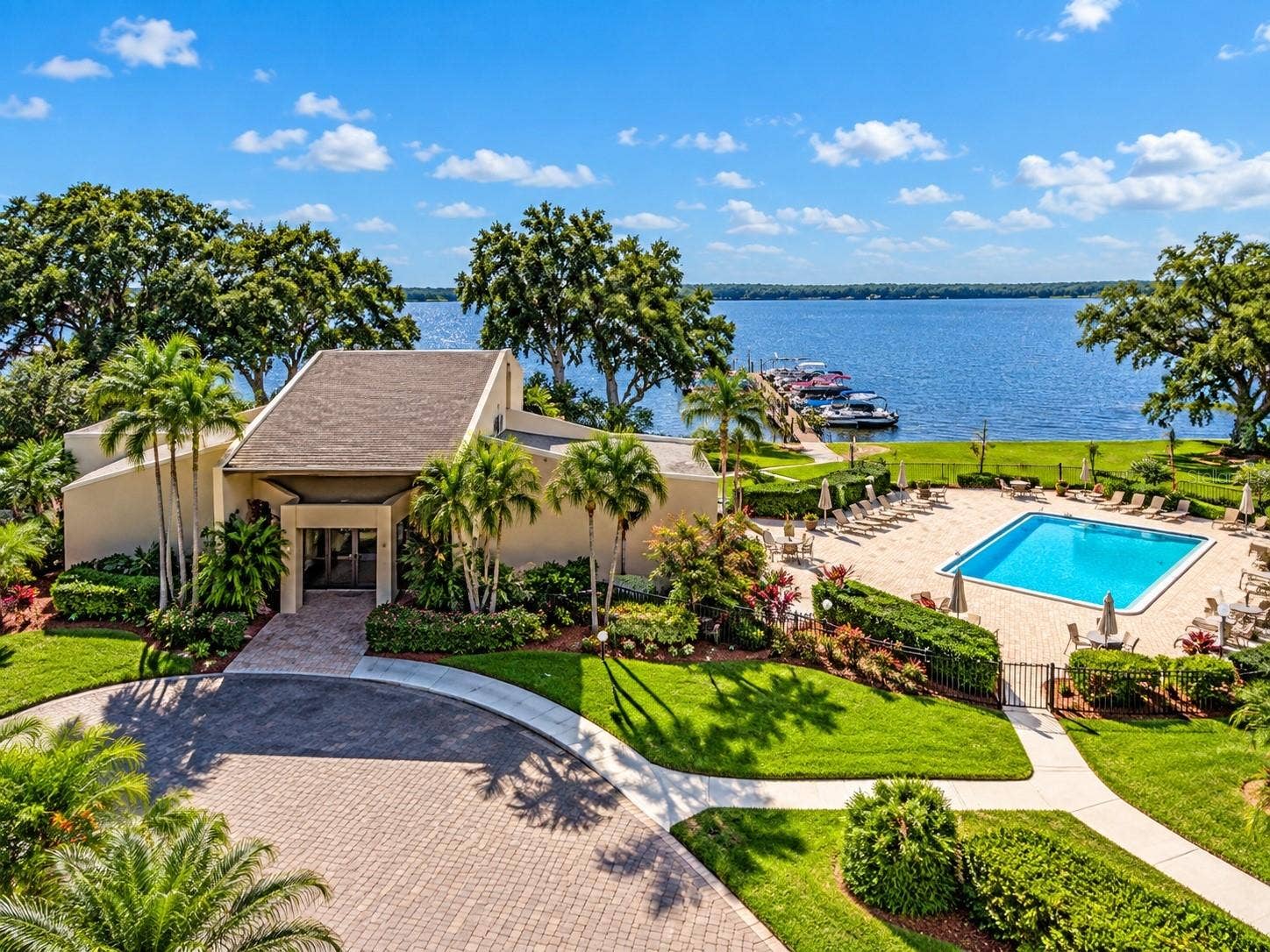 90 S HIGHLAND AVENUE, #202, Tarpon Springs, FL 34689