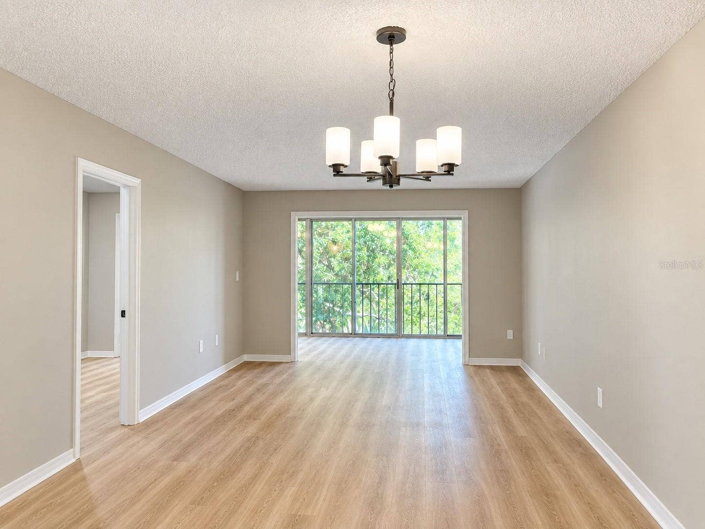 90 S HIGHLAND AVENUE, #202, Tarpon Springs, FL 34689