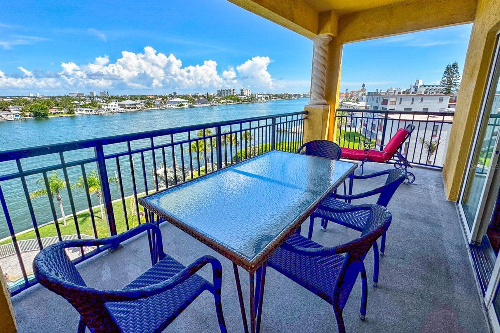 10315 GULF BOULEVARD, #409, Treasure Island, FL 33706 10315 GULF BOULEVARD, #409, Treasure Island, FL 33706