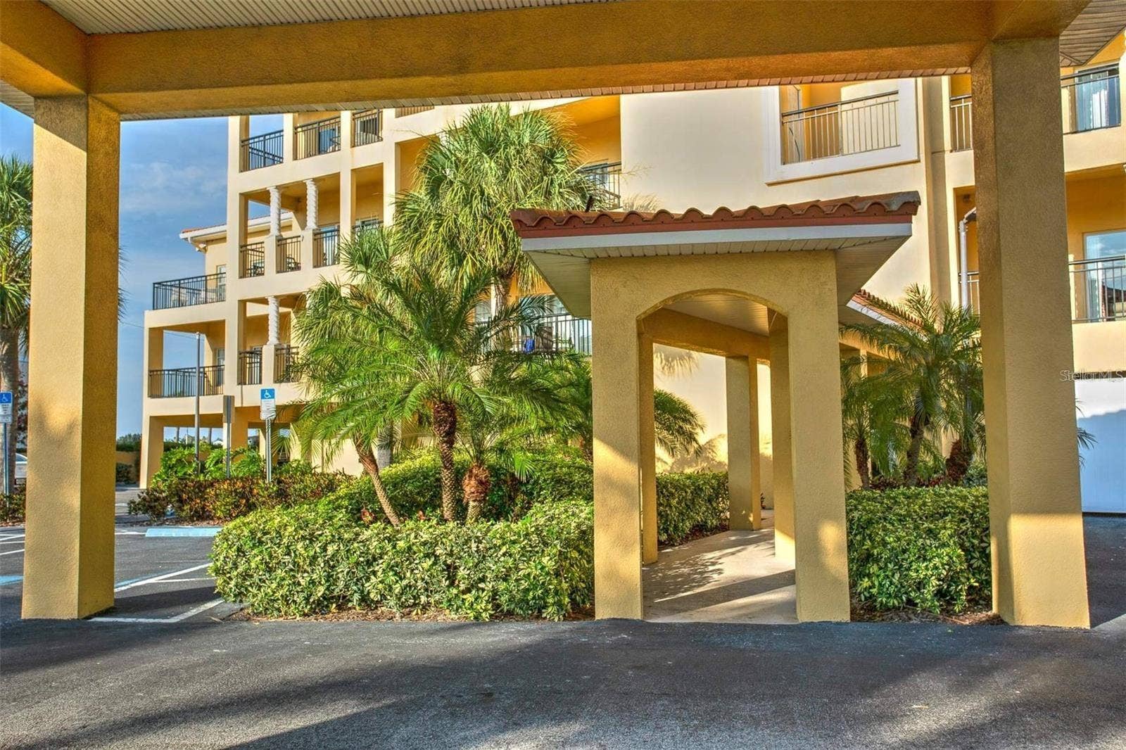 10315 GULF BOULEVARD, #409, Treasure Island, FL 33706 10315 GULF BOULEVARD, #409, Treasure Island, FL 33706