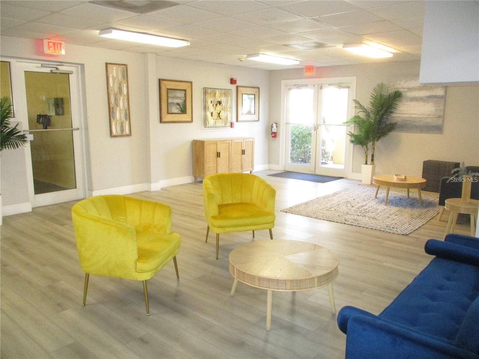 10315 GULF BOULEVARD, #409, Treasure Island, FL 33706 lOBBY