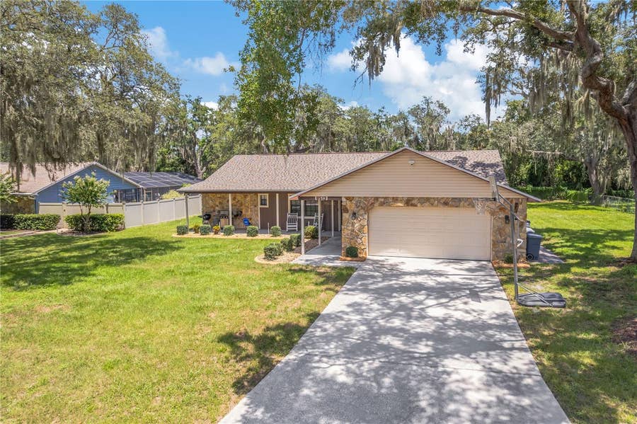 Property photo for 8513 DEE CIRCLE, Riverview, FL