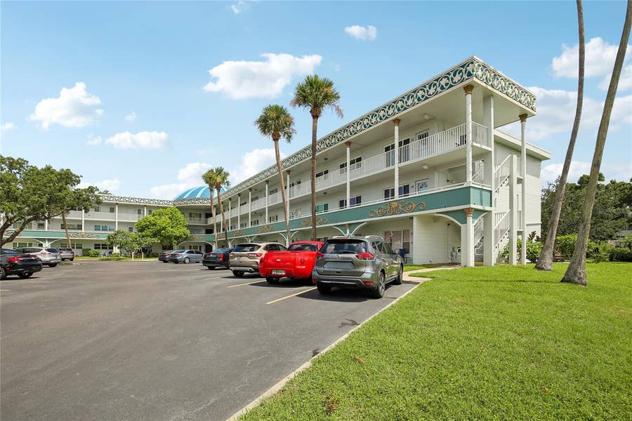 Property photo for 2380 WORLD PARKWAY BOULEVARD, #40, Clearwater, FL