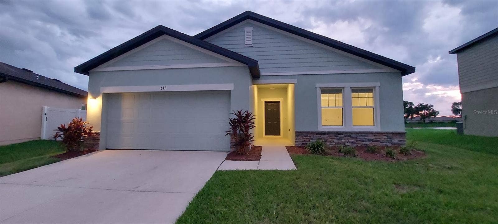 812 KINGS PINE COURT, Ruskin, FL 33570 Front