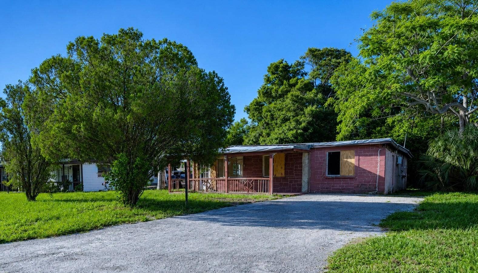 8528 N 92ND TERRACE, Seminole, FL 33777 Front