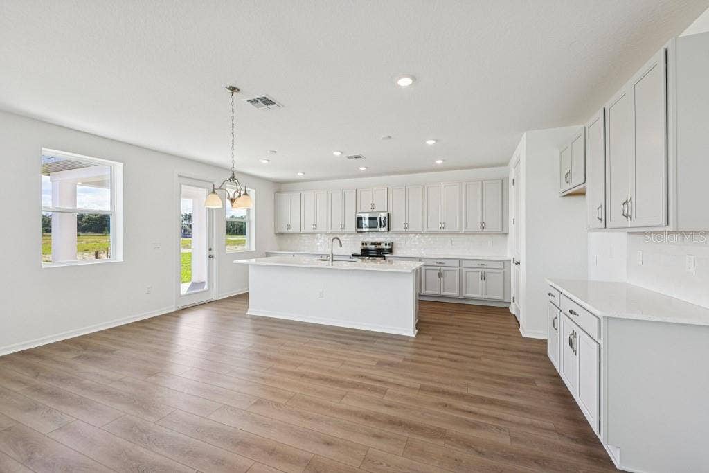 17631 LAKE STAR ROAD, Winter Garden, FL 34787 17631 LAKE STAR ROAD, Winter Garden, FL 34787