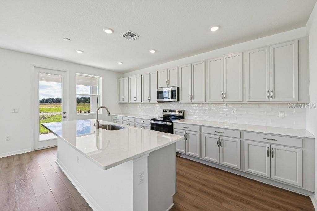17631 LAKE STAR ROAD, Winter Garden, FL 34787 17631 LAKE STAR ROAD, Winter Garden, FL 34787