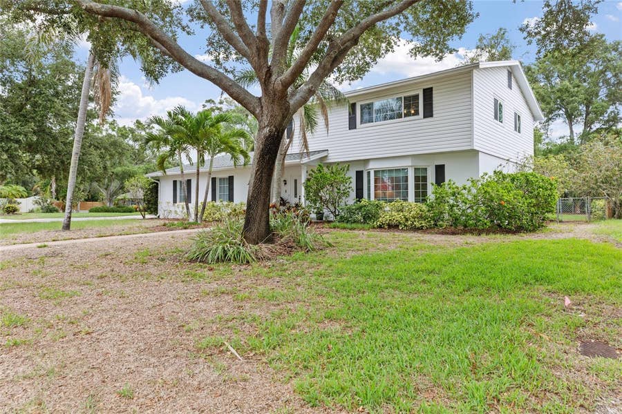 Property photo for 1901 DORMIEONE ROAD N, St Petersburg, FL