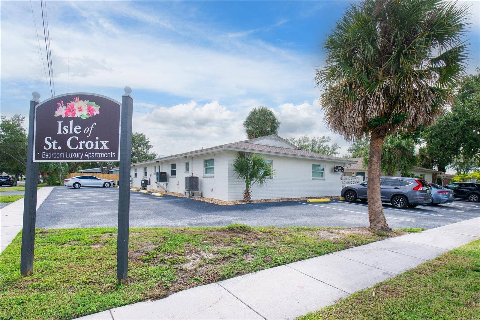 500 75TH AVENUE N, St Petersburg, FL 33702 500 75TH AVENUE N, St Petersburg, FL 33702