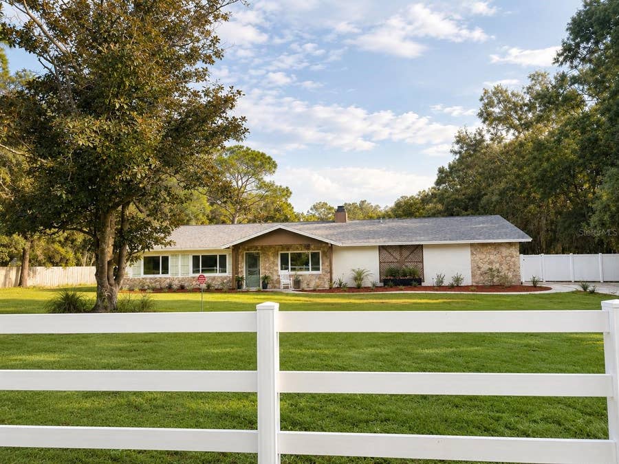 Property photo for 17238 BRIDLEPATH COURT, Lutz, FL