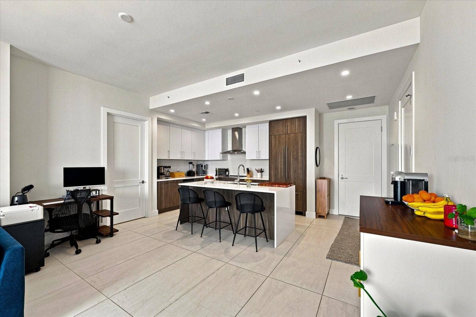 275 1ST AVENUE S, #3308, St Petersburg, FL 33701 275 1ST AVENUE S, #3308, St Petersburg, FL 33701