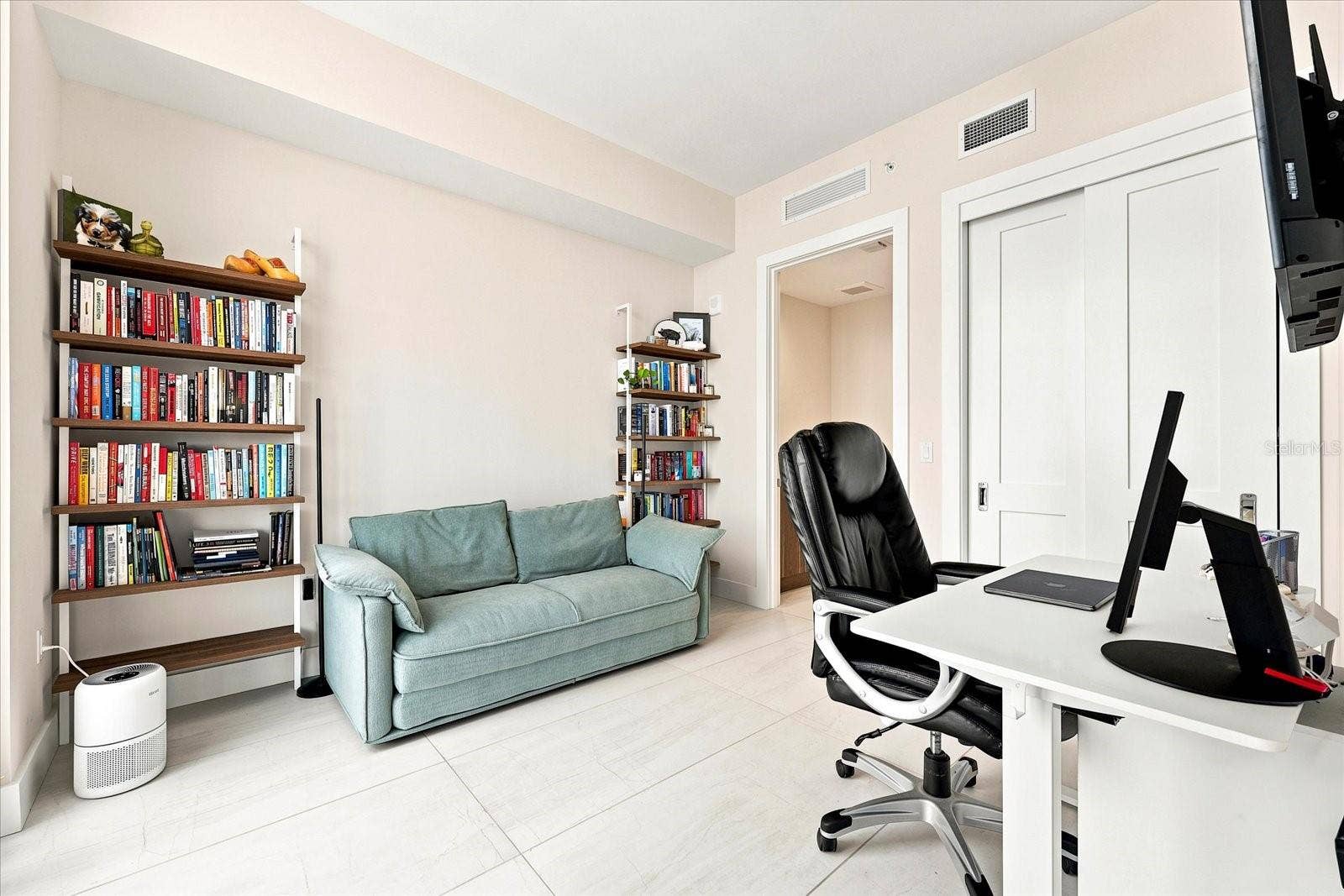 275 1ST AVENUE S, #3308, St Petersburg, FL 33701 275 1ST AVENUE S, #3308, St Petersburg, FL 33701
