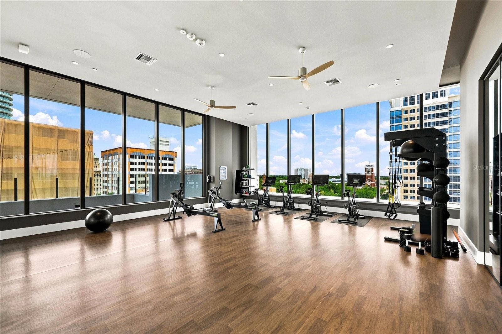 275 1ST AVENUE S, #3308, St Petersburg, FL 33701 275 1ST AVENUE S, #3308, St Petersburg, FL 33701
