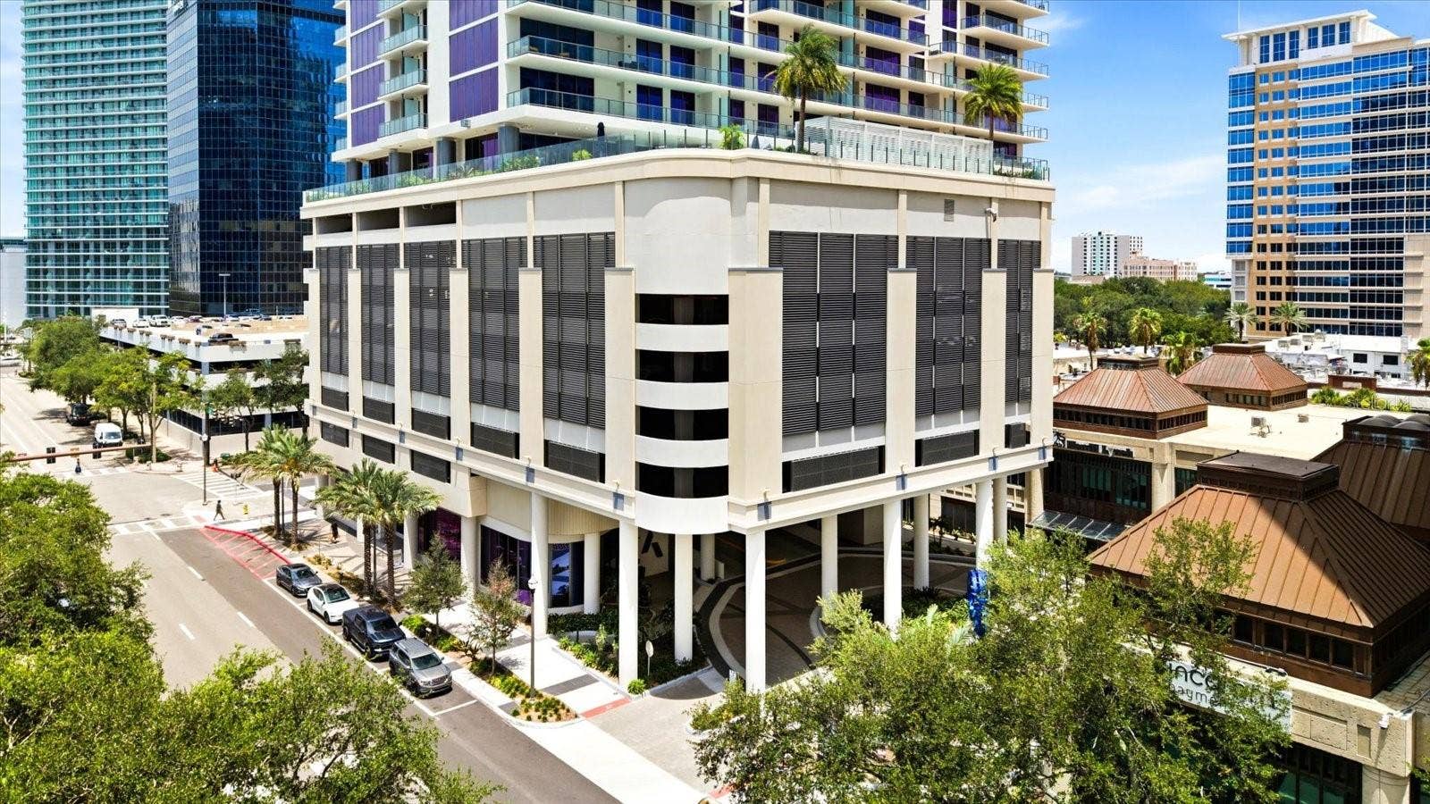 275 1ST AVENUE S, #3308, St Petersburg, FL 33701 275 1ST AVENUE S, #3308, St Petersburg, FL 33701