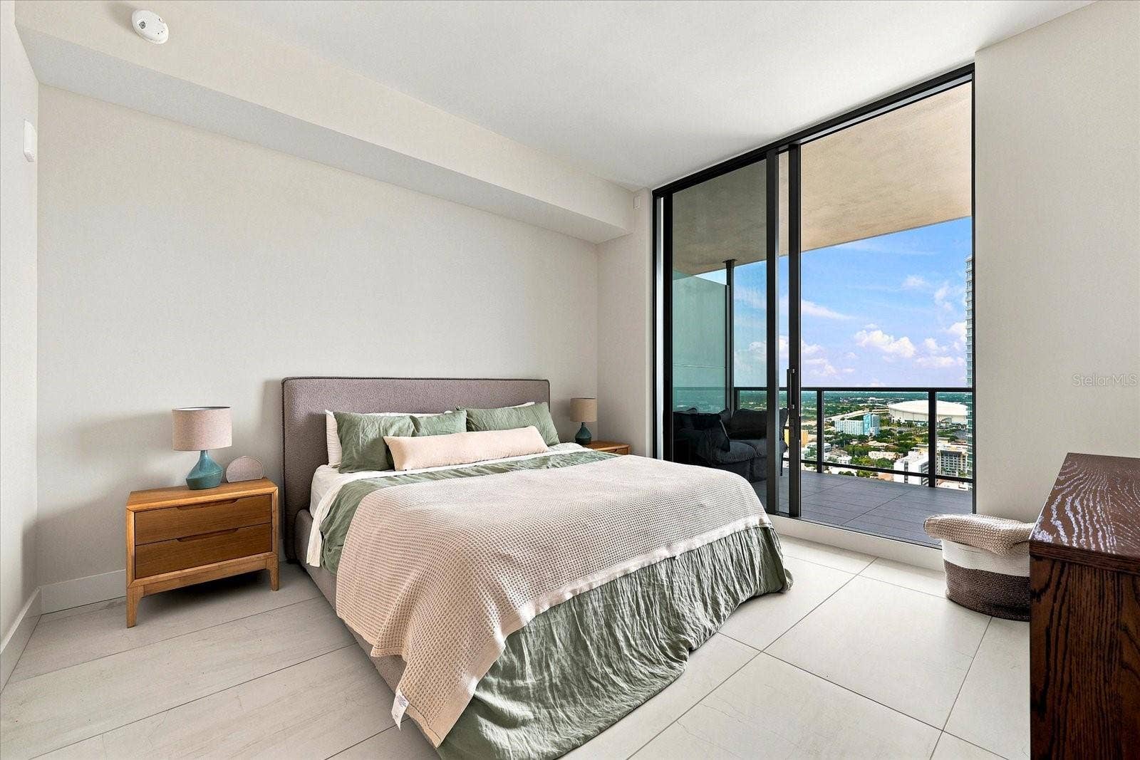 275 1ST AVENUE S, #3308, St Petersburg, FL 33701 275 1ST AVENUE S, #3308, St Petersburg, FL 33701