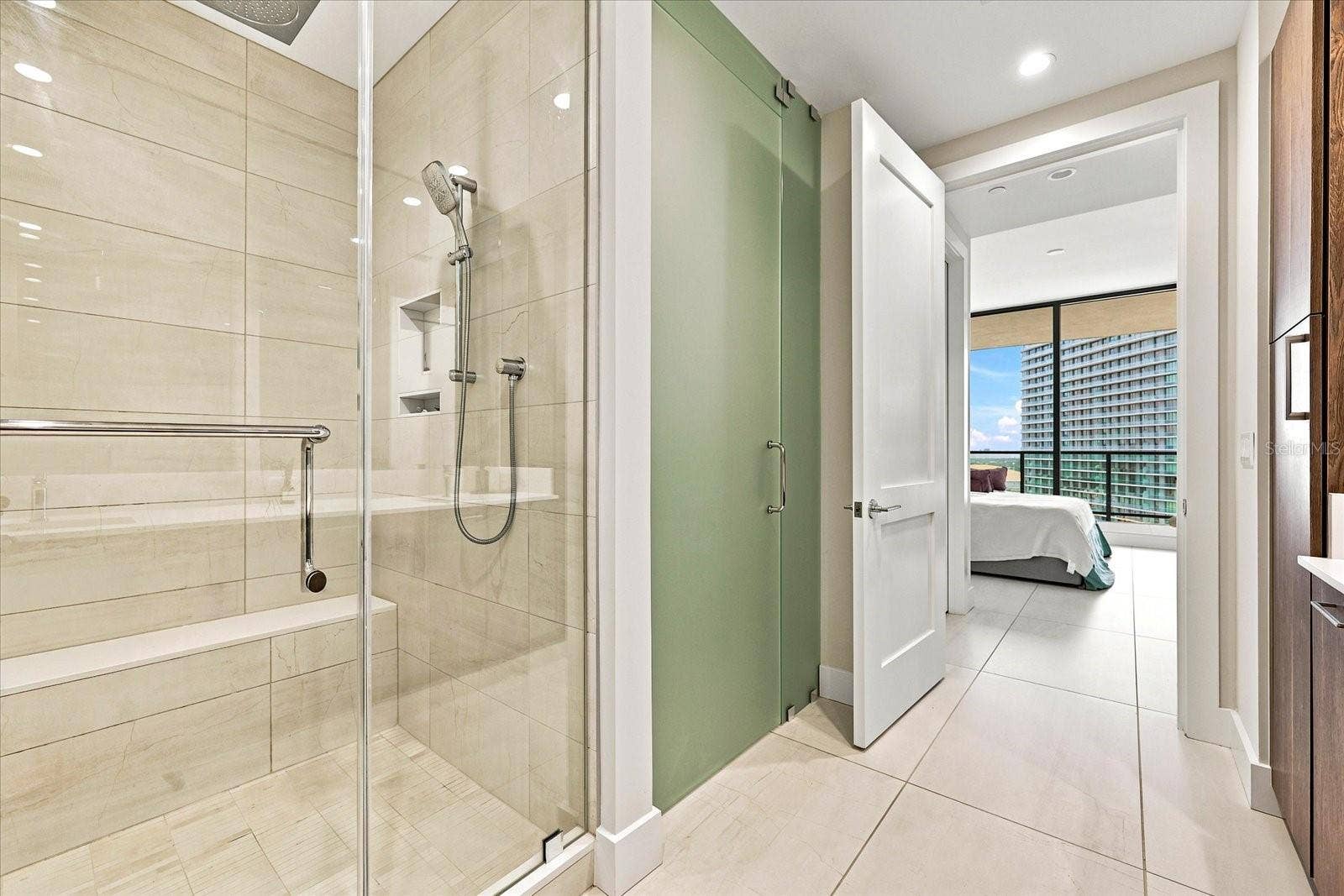 275 1ST AVENUE S, #3308, St Petersburg, FL 33701 275 1ST AVENUE S, #3308, St Petersburg, FL 33701
