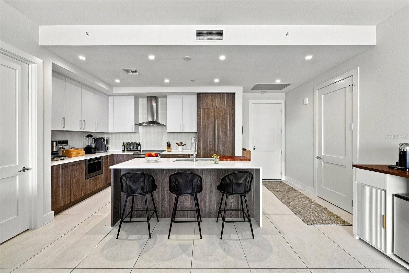 275 1ST AVENUE S, #3308, St Petersburg, FL 33701 275 1ST AVENUE S, #3308, St Petersburg, FL 33701