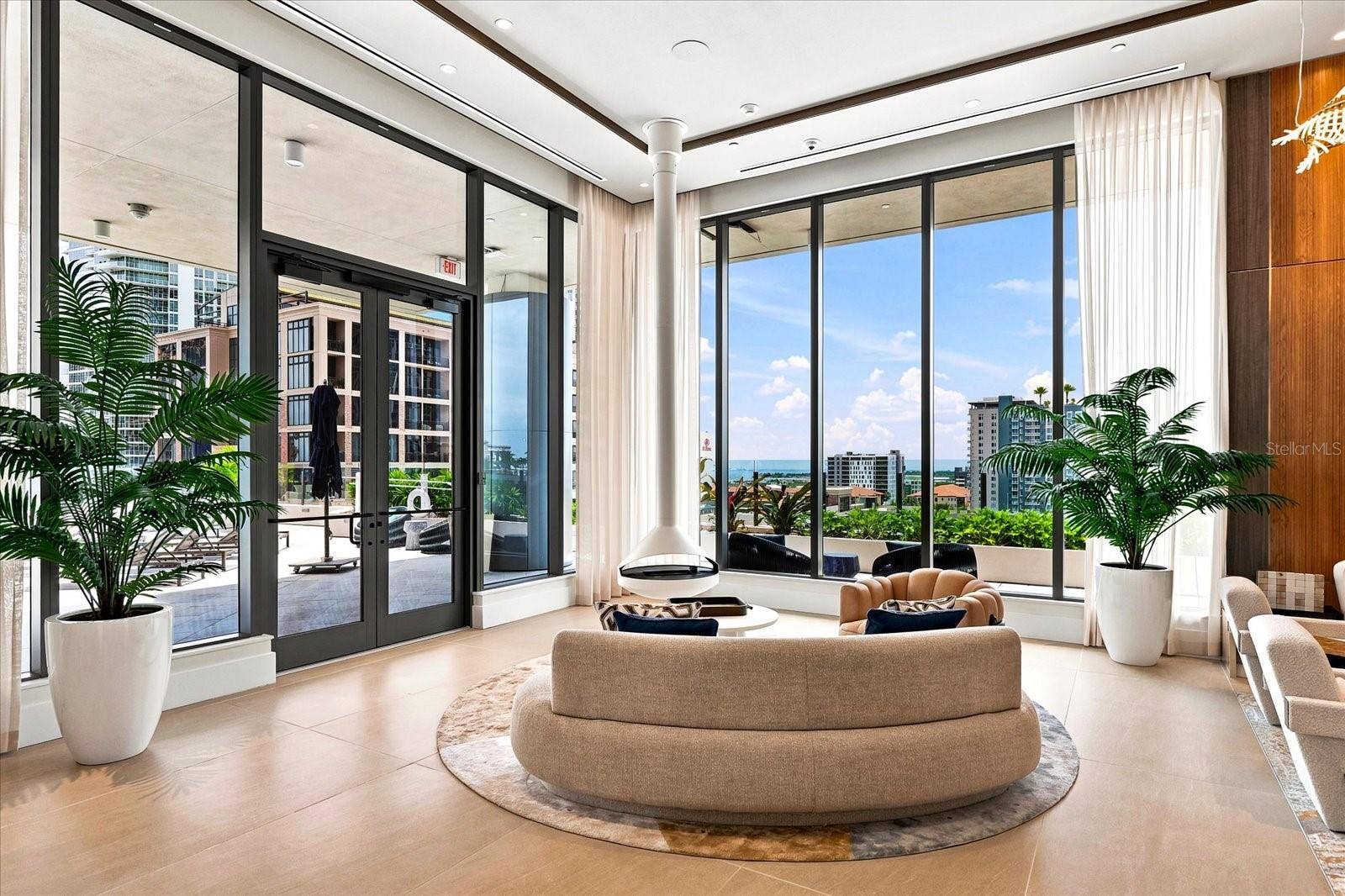 275 1ST AVENUE S, #3308, St Petersburg, FL 33701 275 1ST AVENUE S, #3308, St Petersburg, FL 33701