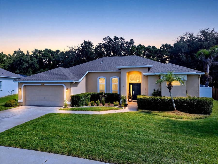 Property photo for 4704 RED WARBLER LANE, Valrico, FL