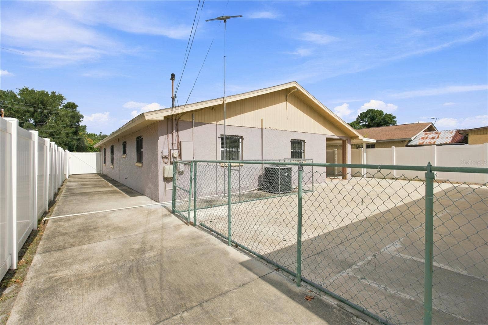 6513 N MANHATTAN AVENUE, Tampa, FL 33614 6513 N MANHATTAN AVENUE, Tampa, FL 33614