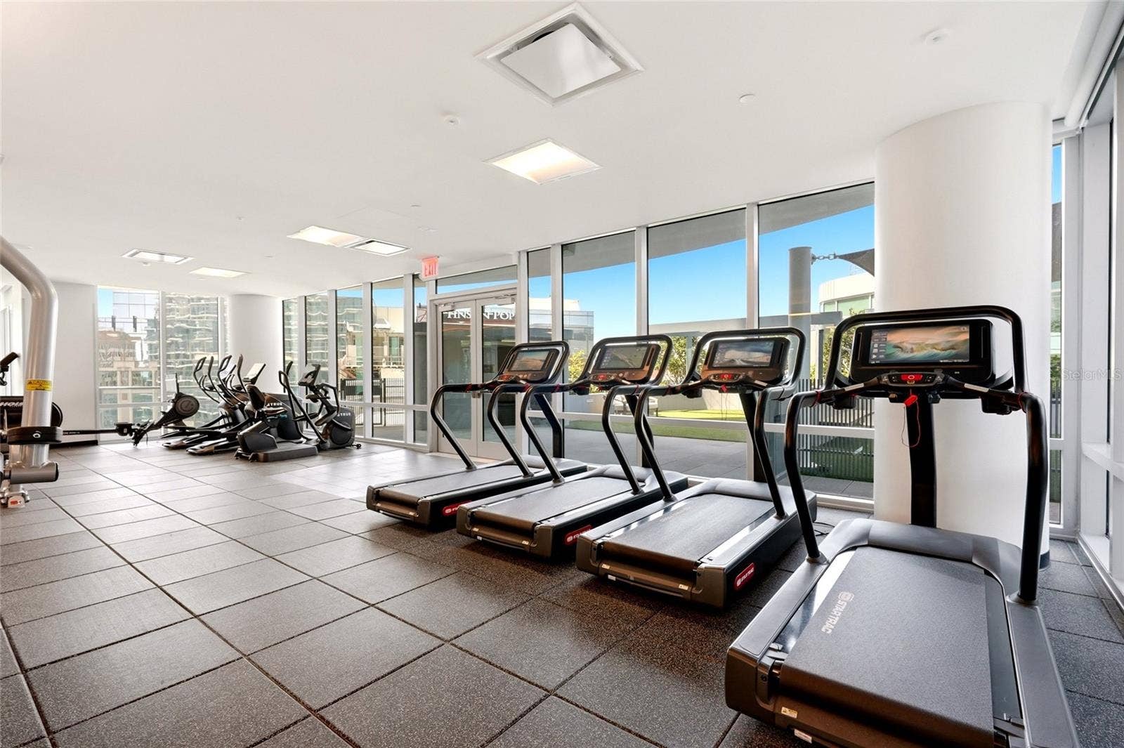 400 CENTRAL AVENUE, #407, St Petersburg, FL 33701 400 CENTRAL AVENUE, #407, St Petersburg, FL 33701