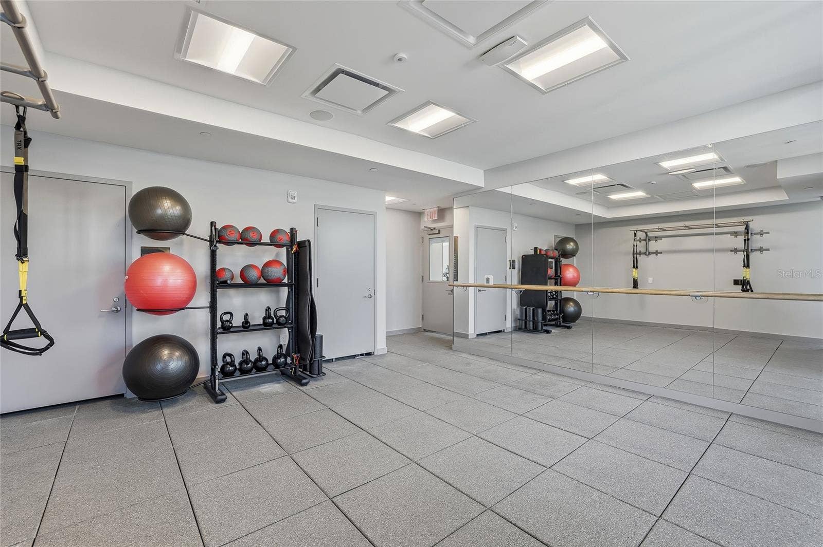 400 CENTRAL AVENUE, #407, St Petersburg, FL 33701 400 CENTRAL AVENUE, #407, St Petersburg, FL 33701