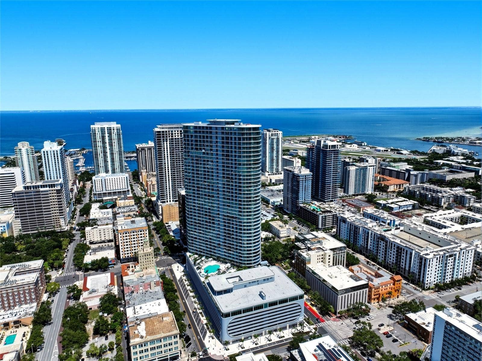 400 CENTRAL AVENUE, #407, St Petersburg, FL 33701 400 CENTRAL AVENUE, #407, St Petersburg, FL 33701
