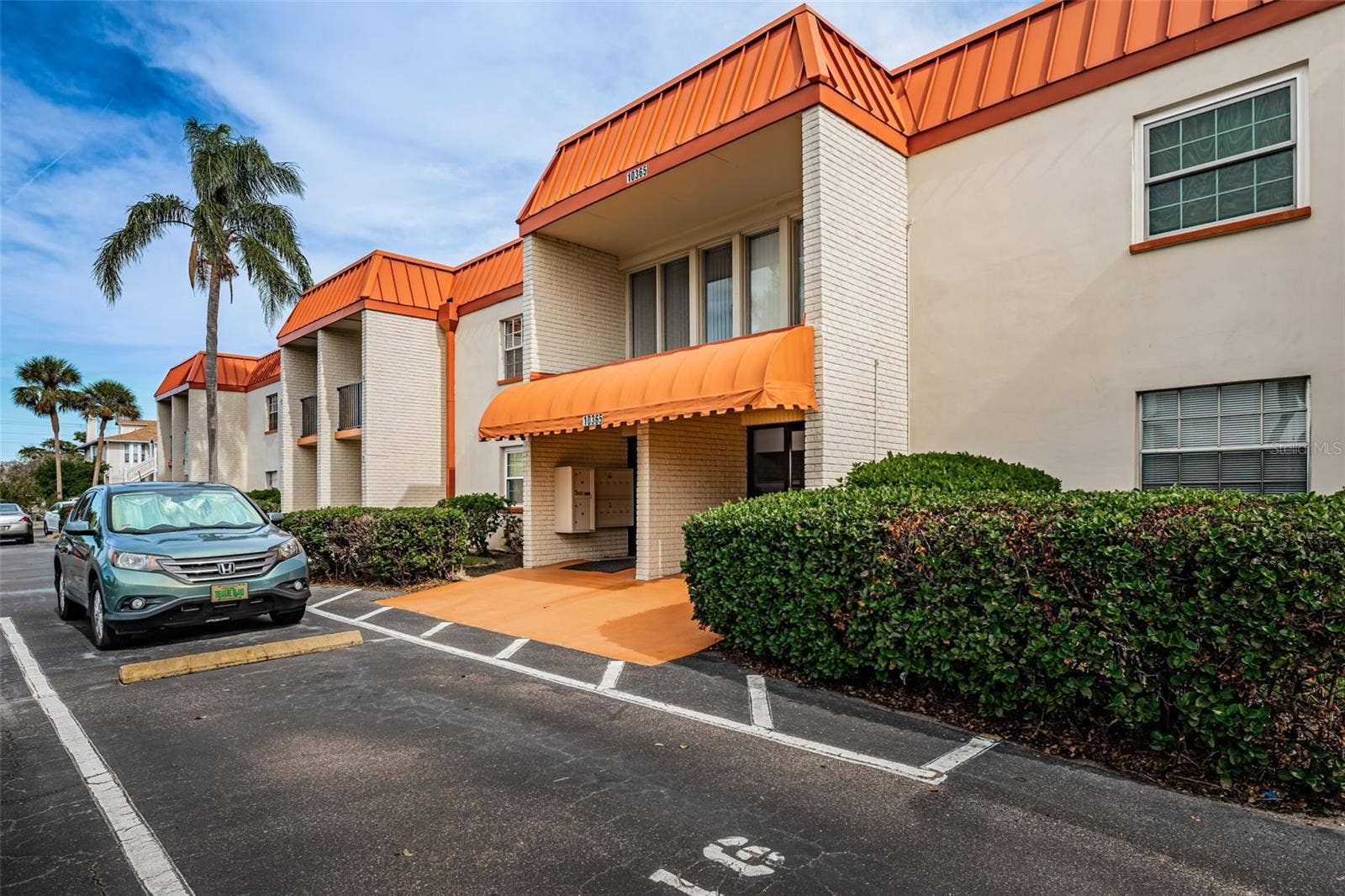 10365 PARADISE BOULEVARD, #16, Treasure Island, FL 33706 10365 PARADISE BOULEVARD, #16, Treasure Island, FL 33706