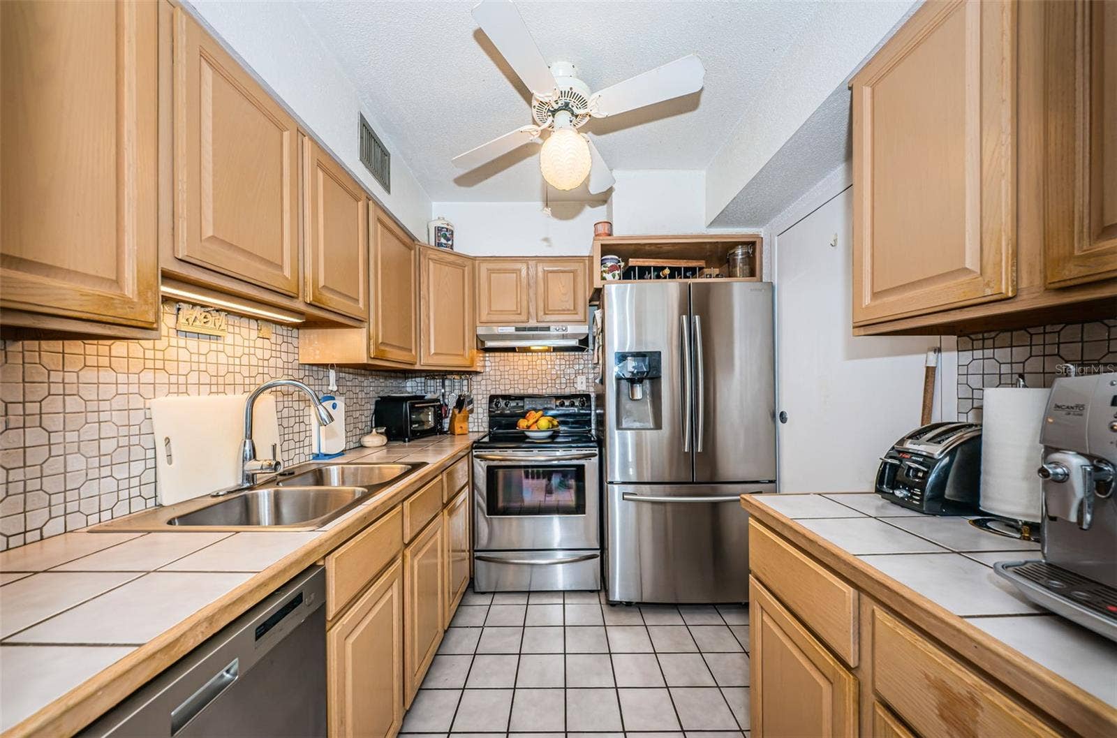10365 PARADISE BOULEVARD, #16, Treasure Island, FL 33706 10365 PARADISE BOULEVARD, #16, Treasure Island, FL 33706