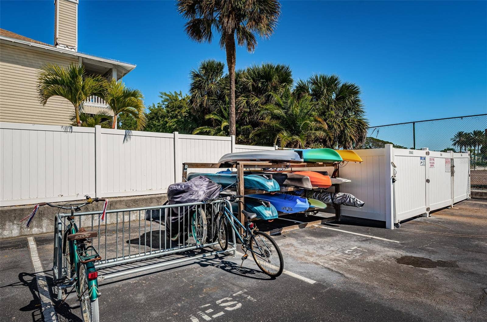 10365 PARADISE BOULEVARD, #16, Treasure Island, FL 33706 10365 PARADISE BOULEVARD, #16, Treasure Island, FL 33706