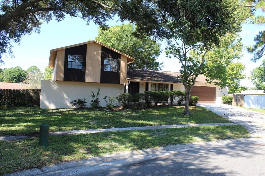 Property photo for 15808 SPRING CREST CIRCLE, Tampa, FL