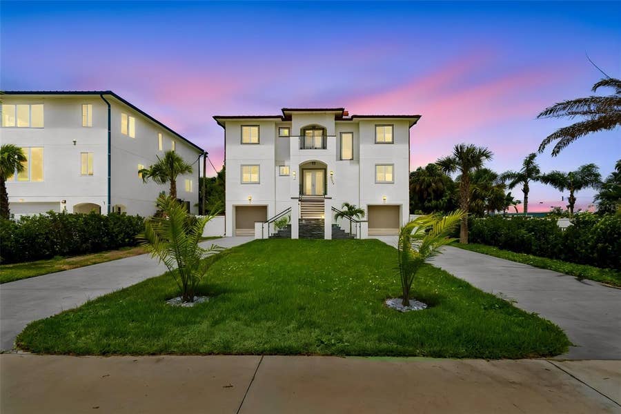 Property photo for 1964 CEDAR DRIVE, Dunedin, FL