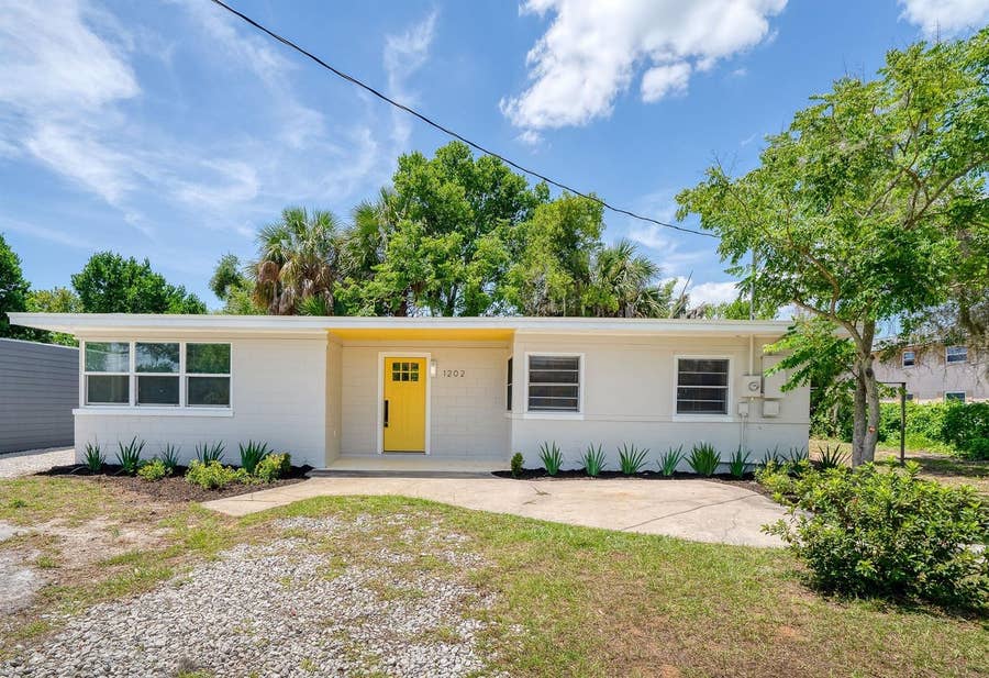 Property photo for 1202 E CAROLINE STREET, Tavares, FL